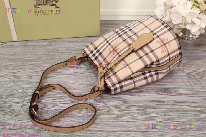 NEW  17S/S ������ �Ż� ���� ���̸��� üũ ũ�ν��ٵ� ��Ŷ �� 40571561