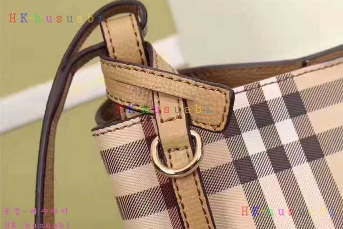 NEW  17S/S ������ �Ż� ���� ���̸��� üũ ũ�ν��ٵ� ��Ŷ �� 40571561