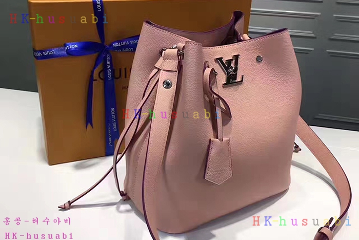 �ڹ̷��ޡ�NEW 17S/S ���̺��� ���� ��Ŷ ũ�ν���M54677