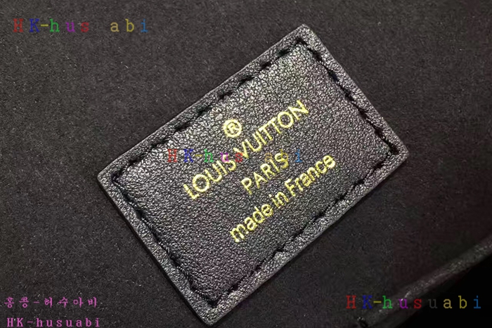 NEW 17S/S ���̺��� Ʈ���̾ޱ� ����Ƽ ����� M44130