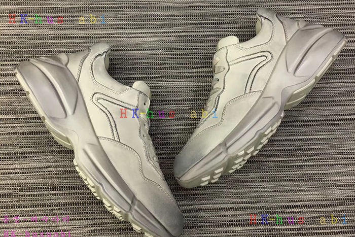 NEW  ���� �ΰ� ���� ����Ŀ�� GU498916