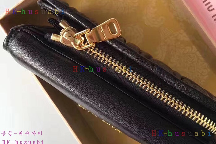 �ڹ̷��ޡ� �̿�̿� ������ ������ MU1122