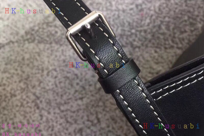 �ڹ̷��ޡ� ������ STUDS CABAS CL18090-4