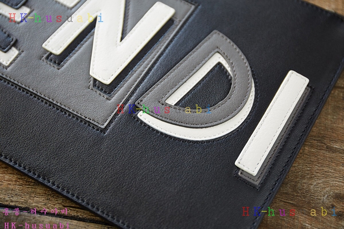 �ڹ̷��ޡ� ��� �Ż� Ŭ��ġ�� F0450