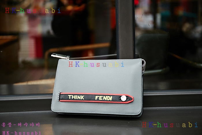 �ڹ̷��ޡ� ��� �Ż� Ŭ��ġ�� F0446