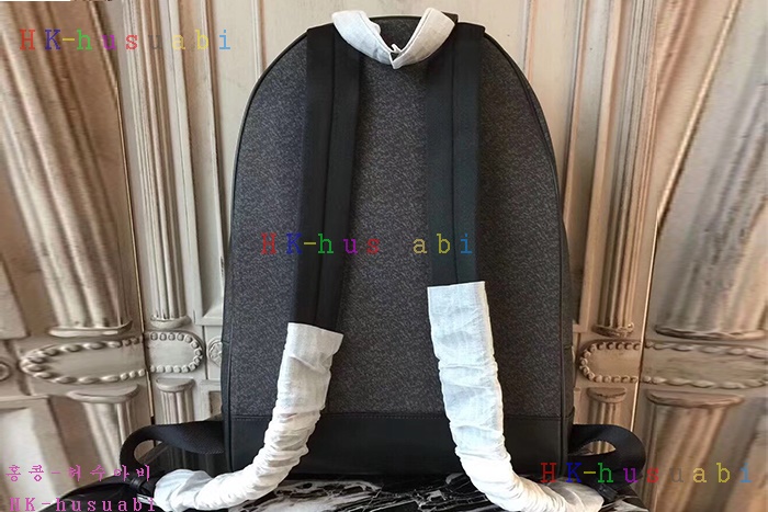 �ڹ̷��ޡ� �߸� �Ż� ���� BL366952