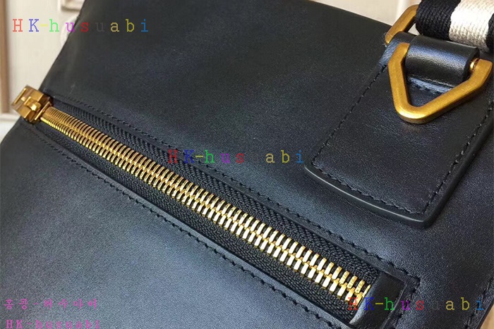 �ڹ̷��ޡ� �߸� ������ ũ�ν��� BL52088-2