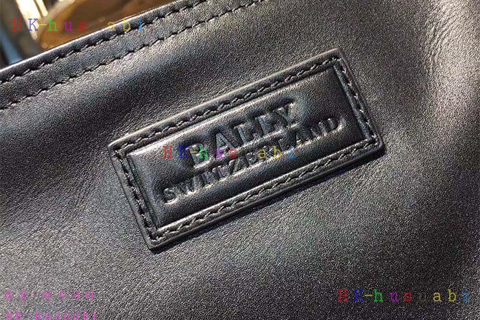 �ڹ̷��ޡ� �߸� ������ ũ�ν��� BL520170-2