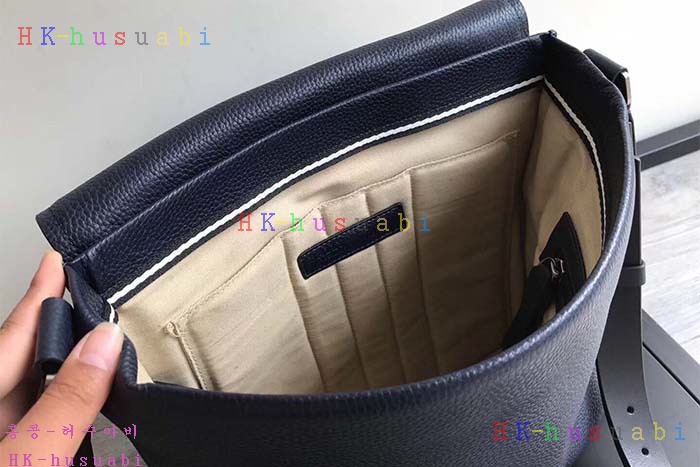 �ڹ̷��ޡ� �߸� ������ ũ�ν��� BL766950