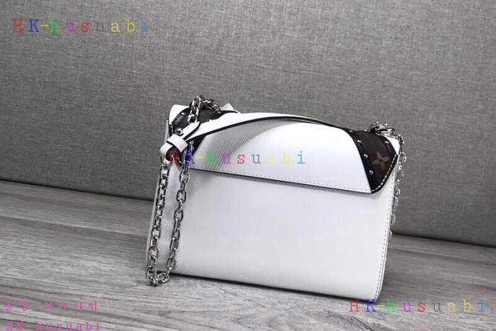 �ڹ̷��ޡ� ���̺��� Ʈ����Ʈ�� M50282V