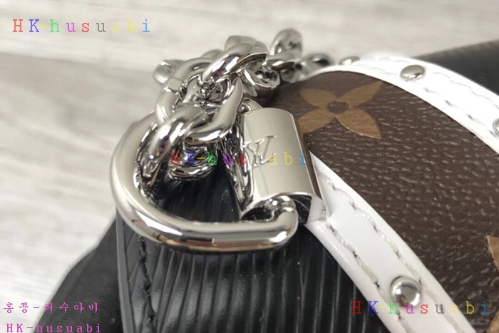 �ڹ̷��ޡ� ���̺��� Ʈ����Ʈ�� M50282V-3