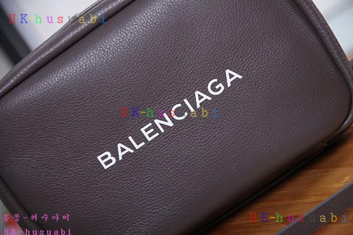 NEW 2018SS �߷��þư� ���긮���� ũ�ν��� BL86622