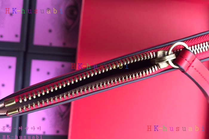 NEW 2018SS ���� Ŭ��ġ�� �Ż� GU 445597-2