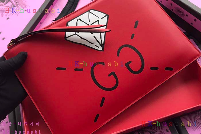 NEW 2018SS ���� Ŭ��ġ�� �Ż� GU 445597-2