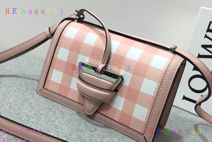 �ڹ̷��ޡ� �ο��� �ٸ����γ���  LW 88701