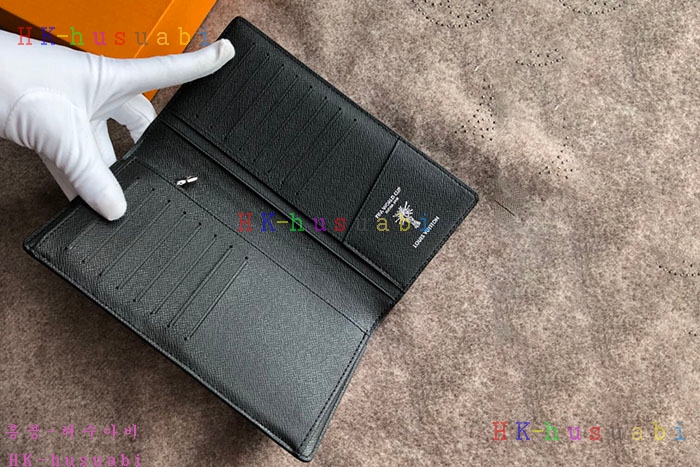 �ڹ̷��ޡ� 2018SS ���̺��� ������ �÷��� ������   LV M63294