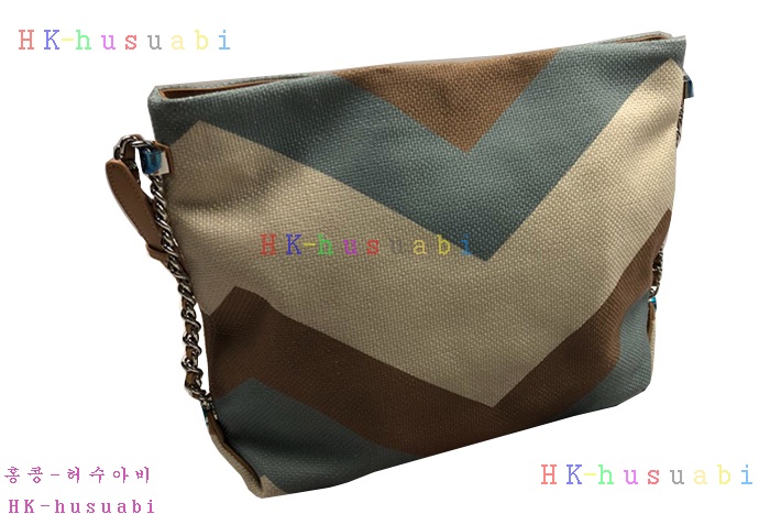 �ڹ̷��ޡ� ���� �Ż� ȣ���� CH 95105