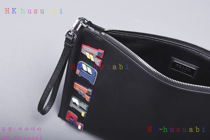 �ڹ̷��ޡ� ����� ���ǾƳ� ���� Ŭ��ġ�� P 2NG001