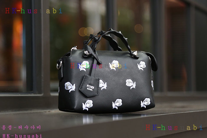 �ڹ̷��ޡ� ��� ���̴����� ����� F 8B995844