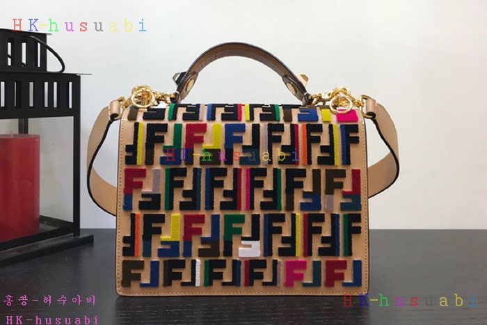 �ڹ̷��ޡ� ��� ĭ ���� ��Ʈ�� F 8855570