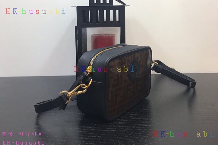 �ڹ̷��ޡ� ��� �̴� ī�޶� ���̽� F 8BS019A5K4F14TU