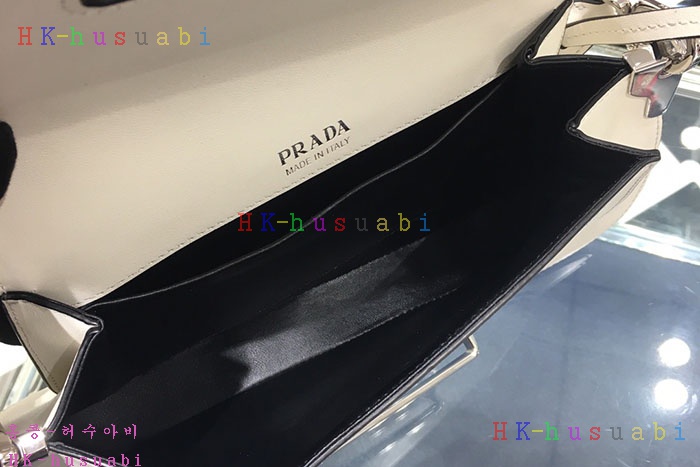 �ڹ̷��ޡ� ����� �õ��� ����� PR 1BD168-3