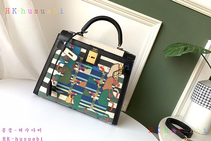 �ڹ̷��ޡ� �����޽� �̸��� H 6588703-2