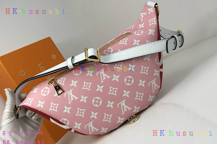 �ڹ̷��ޡ� 2019SS ���̺��� ���� LV M43644