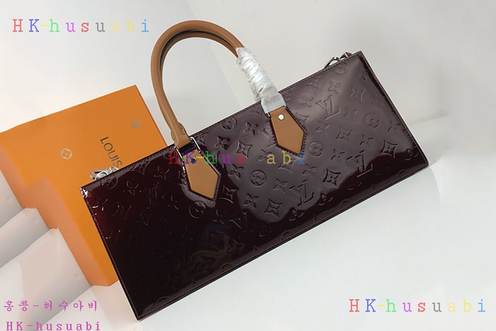 �ڹ̷��ޡ� 2019SS ���̺��� ũ���� ��帮�� LV M44371-4