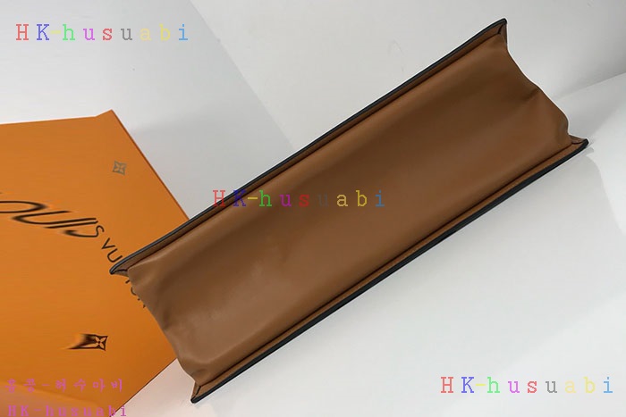 �ڹ̷��ޡ� 2019SS ���̺��� ũ���� ��帮�� LV M44371-5