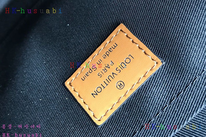 �ڹ̷��ޡ� 2019SS ���̺��� ũ���� ��帮�� LV M44371-5