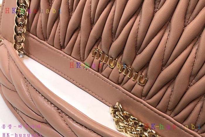 �ڹ̷��ޡ� �̿�̿� ���ǵ��� ��Ʋ�� ��Ʈ�� MU  5BA094����