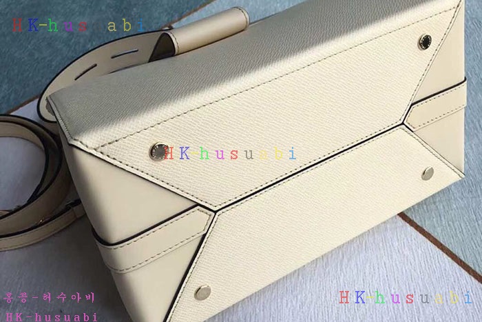 �ڹ̷��ޡ� 2019SS ���̺��� ��Ƽ ������ ��Ʈ�� LV M52719