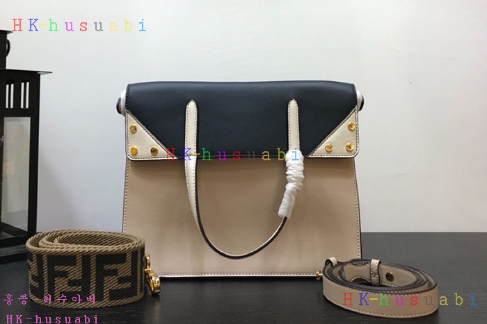 �ڹ̷��ޡ� 2019SS ��� �Ż� ��Ʈ�� FD F6004-4