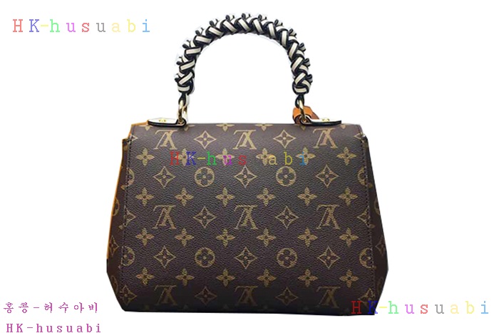 �ڹ̷��ޡ� ���̺��� Ŭ��� BB M43982