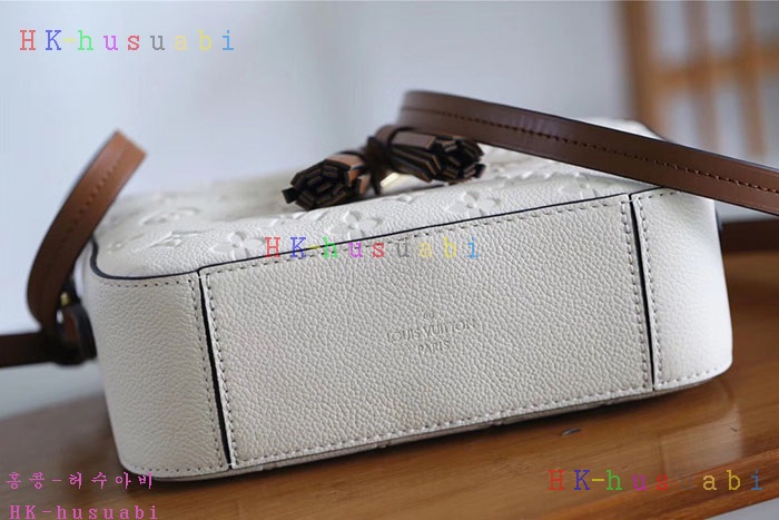 �ڹ̷��ޡڷ��̺��� ������ M44597