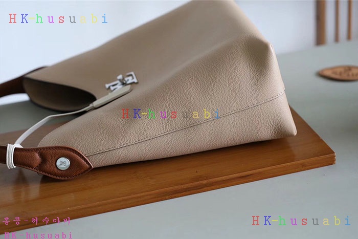 �ڹ̷��ޡڷ��̺��� ���� ȣ���� M44330