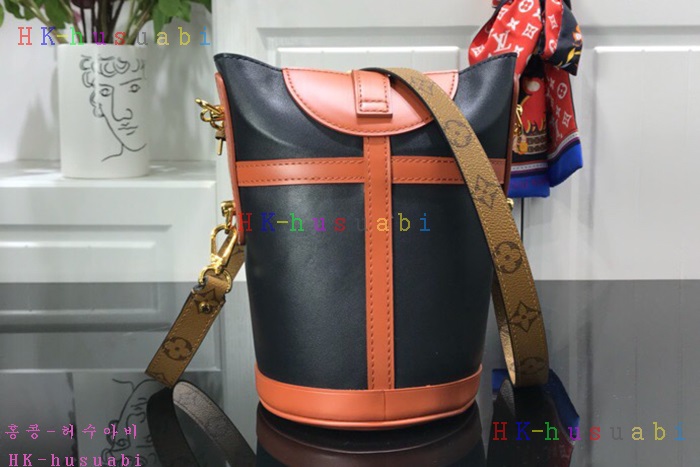 �ڹ̷��ޡ� ���̺��� ������ M53842