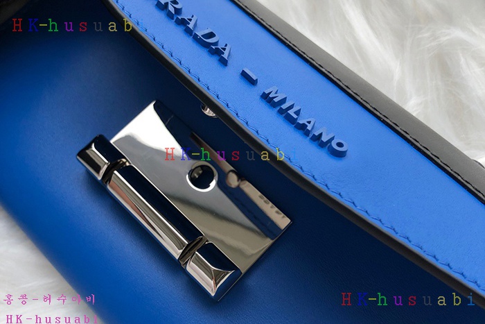 �ڹ̷��ޡ� ����� �ú��� ���� Ŭ��ġ P 1DF004