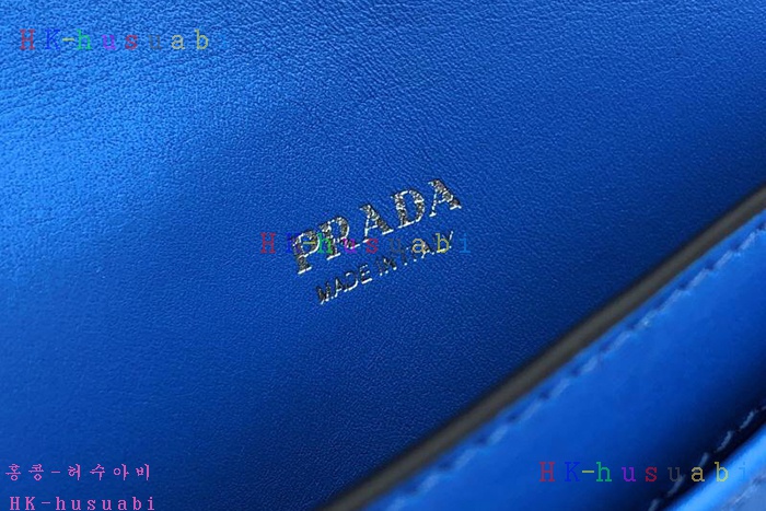 �ڹ̷��ޡ� ����� �ú��� ���� Ŭ��ġ P 1DF004