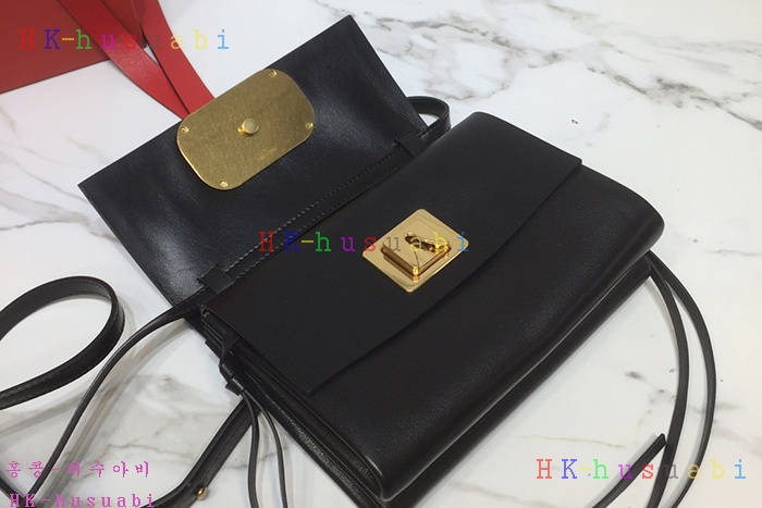 �ڹ̷��ޡ� �߷�Ƽ�� �긵 ũ�ν��ٵ�� V 74410
