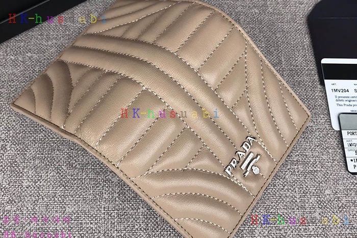 �ڹ̷��ޡ� ����� ������  P 1MV204-3