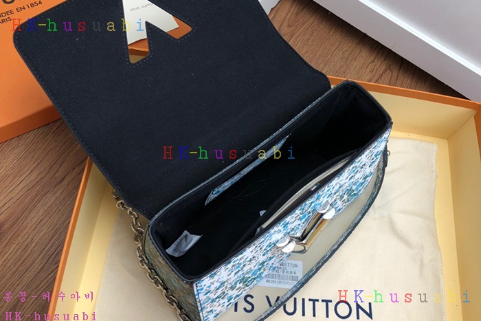 �ڹ̷��ޡ� ���̺��� Ʈ����Ʈ M55037