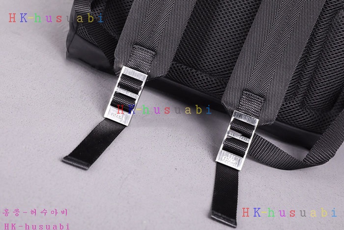 �ڹ̷��ޡ� ����� ��ġ ���� P 2VZ066