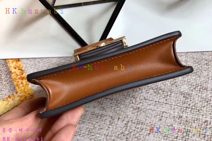 �ڹ̷��ޡ� ���̺��� ���� ��ƼīƮ�� M68751