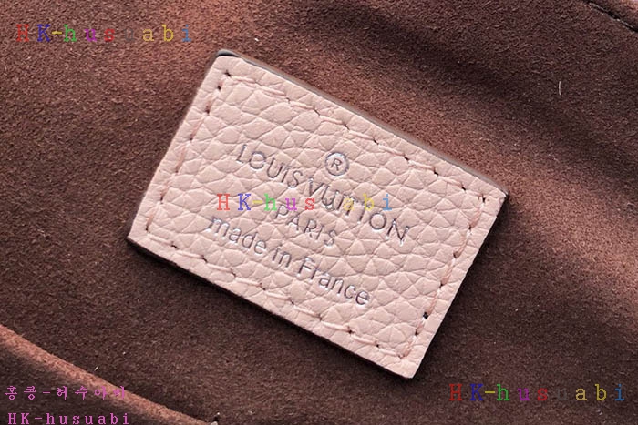 �ڹ̷��ޡ� ���̺��� �Ͽ�޾� ũ�ν��ٵ� ��Ʈ�� LV M55030