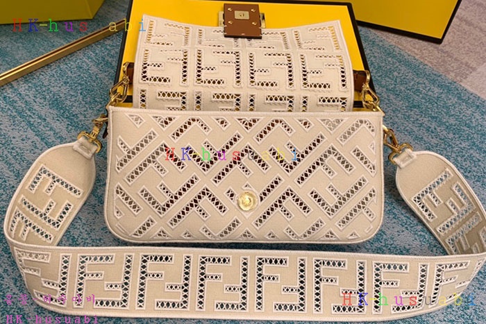 �ڹ̷��ޡ���� �ڼ� ĵ���� �ٰ�Ʈ�� 8BR600-2