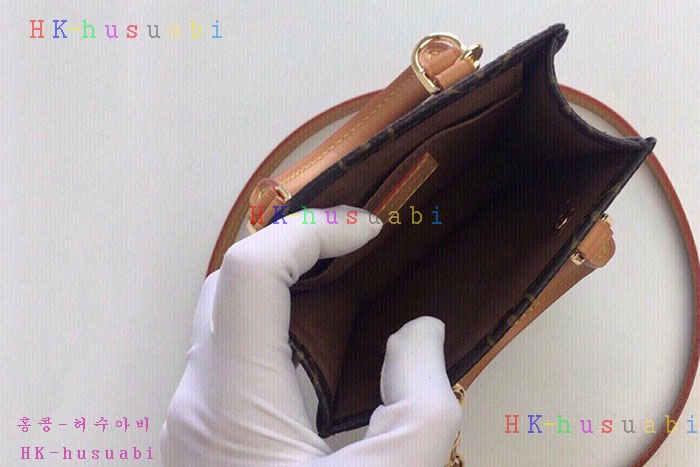 �ڹ̷��ޡ� ���̺��� �ڶ� �� �ö� LV M69442 