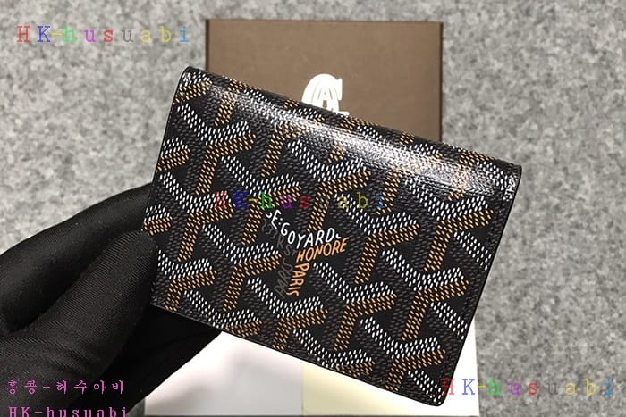 �ڹ̷��ޡ� ���ߵ� ī������ �Ż� G 341270-9